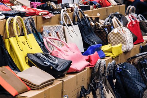 who buys chinese counterfeit goods